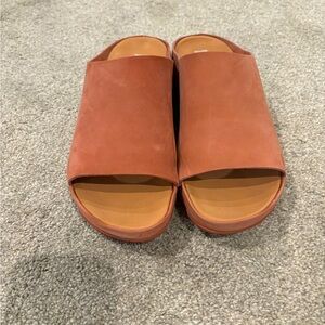 Fitflop slides color pink size 9